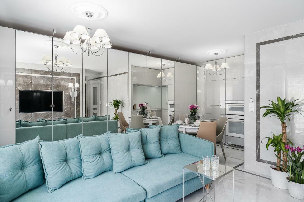 Queen Apartment กดิเนีย ภายนอก รูปภาพ
