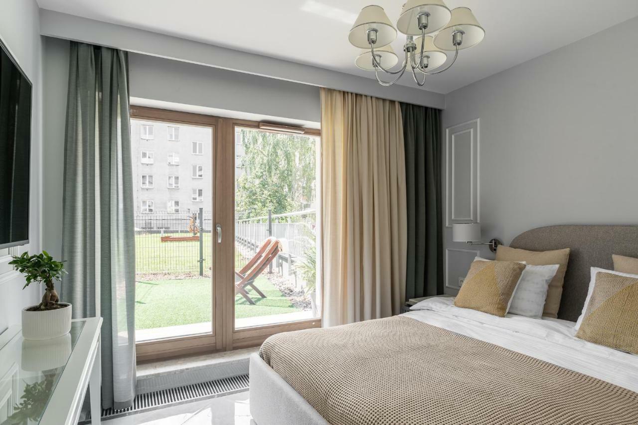 Queen Apartment กดิเนีย ภายนอก รูปภาพ
